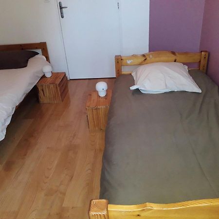 Bed and Breakfast Au Moulin De L'Andelle Pitres Exterior foto